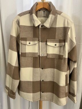Men's Plaid Button-Up jacket